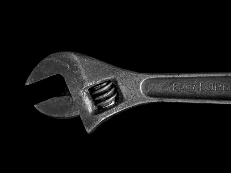 Photo Tool, Wrench